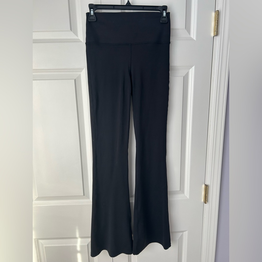 Carbon38 skinny flare workout pant - size small - NWOT